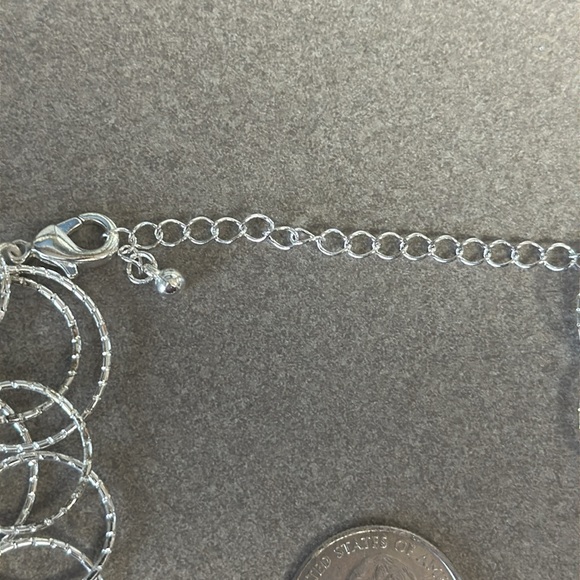 Silver color 3 strand intertwined rings with extension chain - Picture 2 of 3